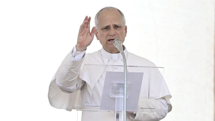 Losambo la Angelus ya lomingo ya Bosatu Bosantu bwa Nzambe