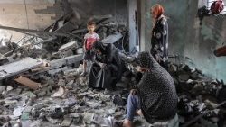 Uno degli effetti degli ultimi raid israeliani nella Striscia