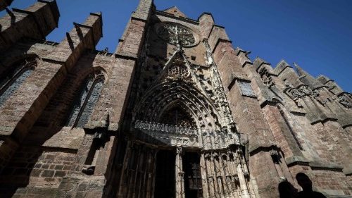 Bistum Trier baut Hilfsangebote für Missbrauchsbetroffene aus