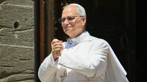 Le&oacute; p&aacute;pa: a k&ouml;zel-keleti kereszt&eacute;nyek a p&aacute;pa &eacute;s az egyh&aacute;z sz&iacute;v&eacute;ben vannak 