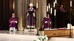 Kardinali André Vingt-Trois, katika maisha na utume wake alikazia kuhusu: Fumbo la Msalaba, Neno la Mungu, Sakramenti za Kanisa na ushuhuda wa Injili ya upendo