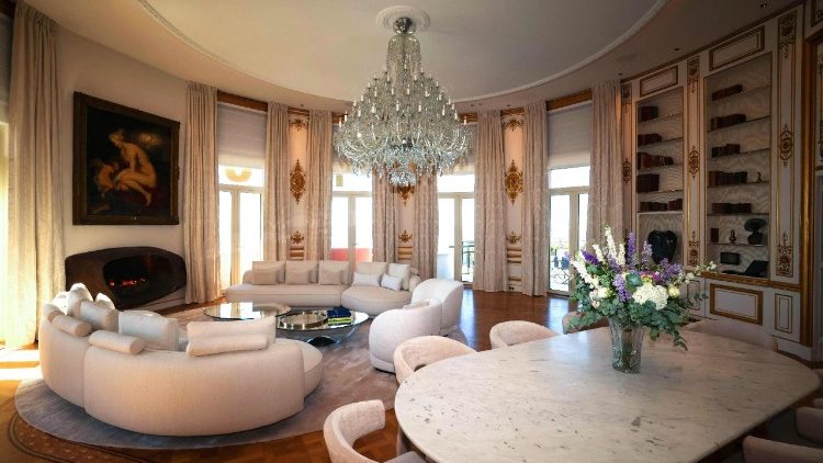 Tajiri aliwekeza kwenye vitu na kusahau utu wa binadamu