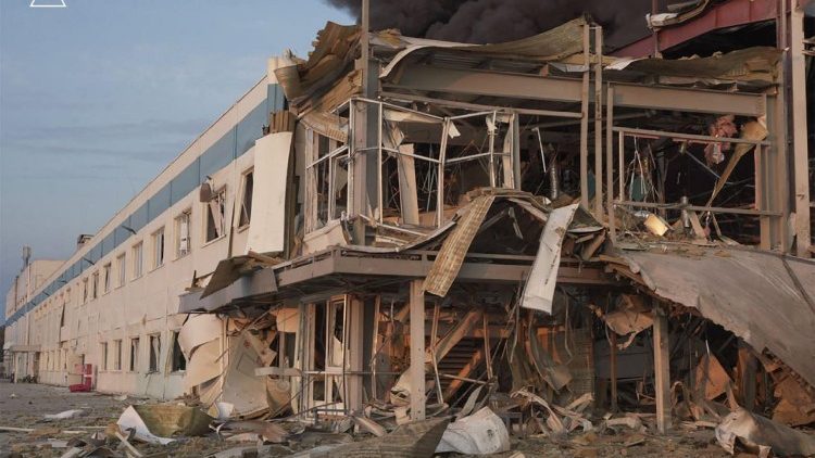 البابا يعبر عن قربه من ضحايا العنف في موزمبيق ويذكر بالمواظبة على الصلاة على نية السلام في أوكرانيا 