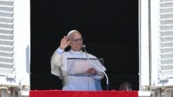 VATICAN-RELIGION-POPE-ANGELUS