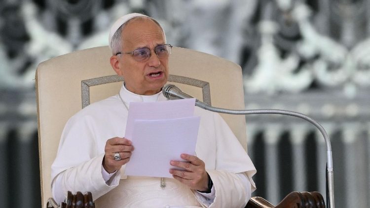 A rejtett élet lehetőségeiről szól a pápa 