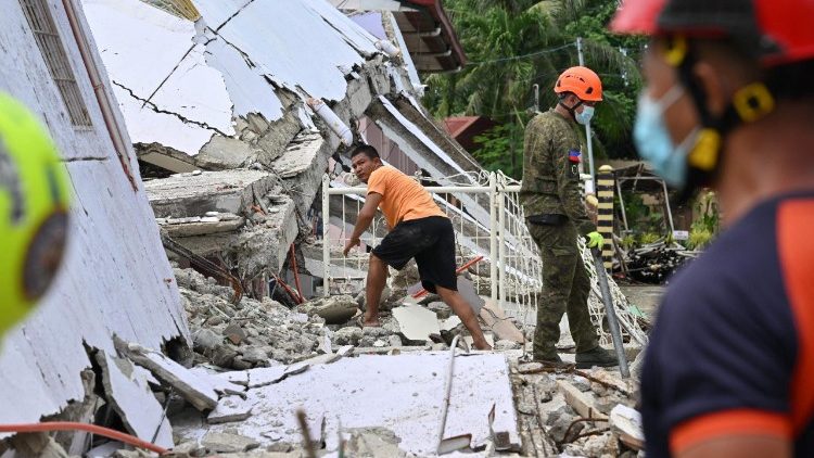 Le centre des Philippines frappé par un séisme mardi 30 septembre 2025.