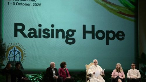 Il Papa: il grido della terra non sia moda passeggera, passare a una conversione ecologica