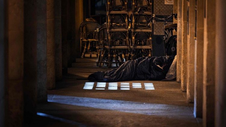 FRANCE-SOCIAL-POVERTY