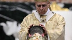 संत पापा लियो 14वें द्वारा मोन्सिन्योर मिरोस्लाव स्तानिस्लाव वाचोव्स्की का धर्माध्यक्षीय अभिषेक