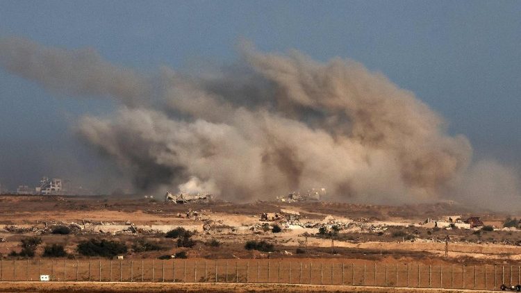 Nuovi raid israeliani su tutta la Striscia dopo l'annuncio della ripresa del cessate-il-fuoco ieri