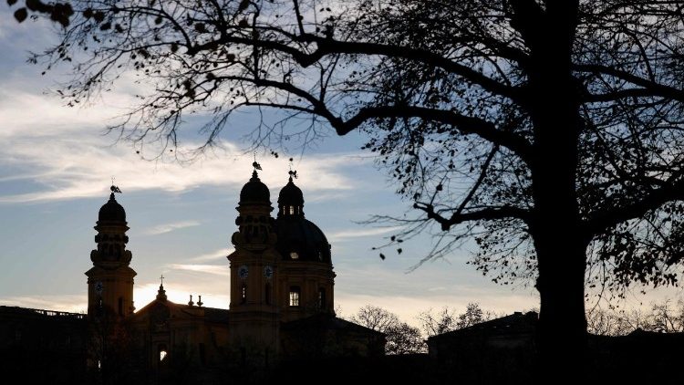 Die Theatinerkirche in München