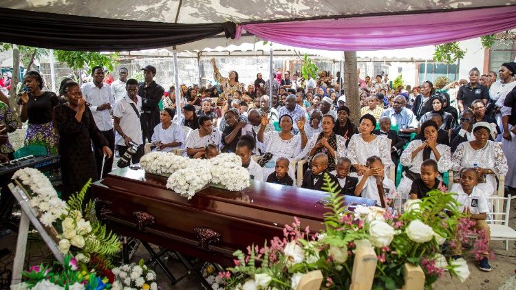 Moja ya mazishi ya aliyeuawa wakati wa uchaguzi Mkuu nchini Tanzania.