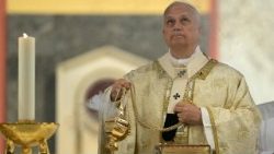 संत अंसेलेम गिरजाघर में ख्रीस्तयाग अ्रपित करते संत पापा लियो 14वें