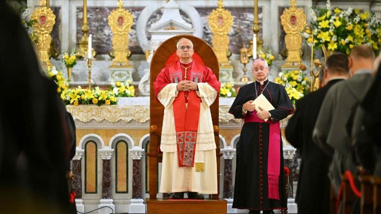 Леў XIV падчас сустрэчы з біскупамі, святарамі, кансэкраванымі асобамі і душпастырскімі супрацоўнікамі Касцёла ў Турцыі