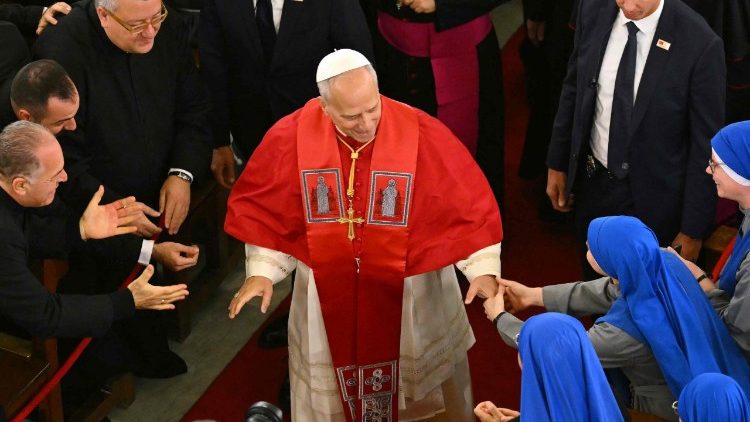 Mindig személyes találkozás is