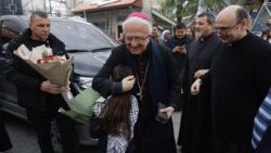 Monsignor William Shomali vicario generale del Patriarcato latino di Gerusalemme in visita a Gaza