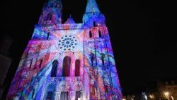 Die gotische Kathedrale von Chartres bei Paris an Heiligabend