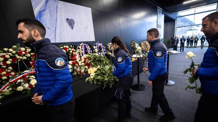 SWITZERLAND-FIRE-ACCIDENT-TOURISM