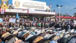 Gebetskundgebung in der jemenitischen Hafenstadt Aden zur Unterstützung der südjemenitischen Separatisten