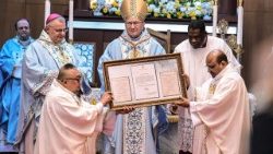 Kardināls Pjetro Parolins Kuveitā