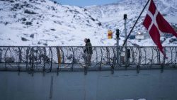 La nave della pattuglia danese in Groenlandia