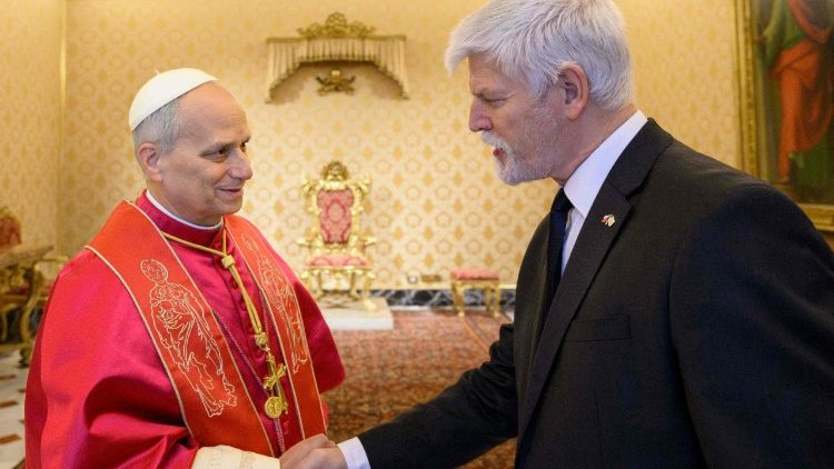 ಜಗದ್ಗುರು XIV ನೇ ಲಿಯೋರವರು ಚೆಕ್ ಗಣರಾಜ್ಯದ ರಾಷ್ಟ್ರಪತಿಗಳನ್ನು ಬರಮಾಡಿಕೊಂಡರು