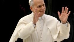 பணியாளர்களை ஆசீர்வதிக்கும் திருத்தத்தை 