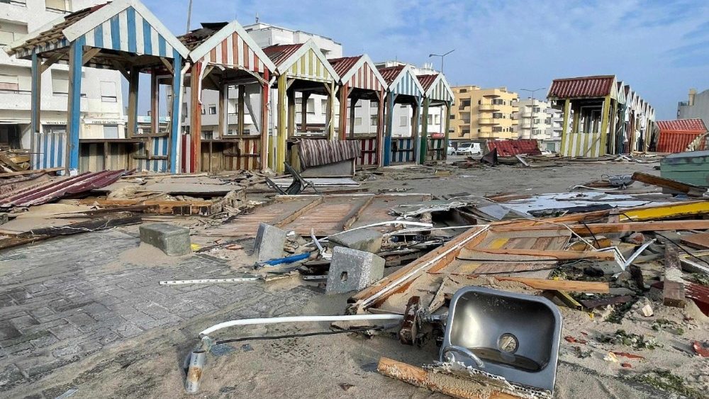 PORTUGAL-WEATHER-STORM