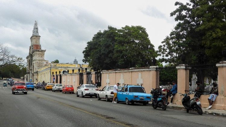 Vehicles wait in line to refuel at a petrol station in Havana on January 30th, 2026