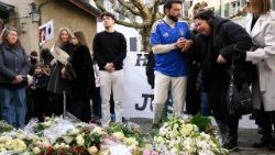 ഇരകളായവരുടെ ബന്ധുക്കൾ 