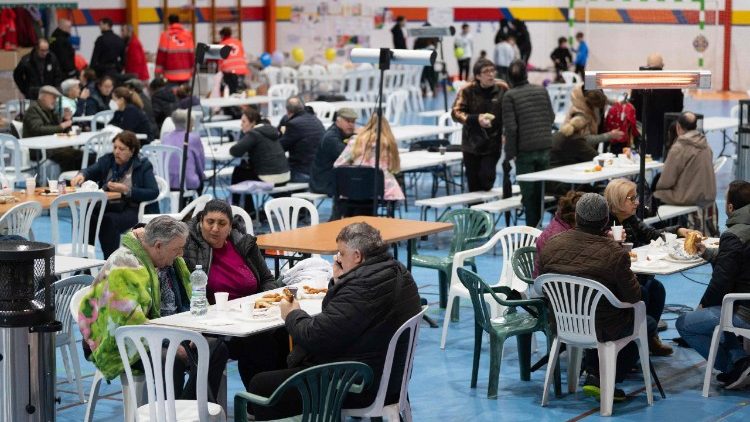 Pobladores de Grazalema acogidos en el Pabell&oacute;n de El Fuerte en Ronda