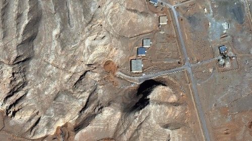 የኢራንን  የኢስፋሃ ኒውክሌር ማበልጸጊያ ጣቢያን የሚያሳይ የካቲት 3 ቀን 2018 ዓ.ም. የተለቀቀ የሳተላይት ምስል 