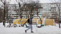 Tendas montadas em Kiev para abrigar aqueles que não têm mais casa ou não possuem aquecimento