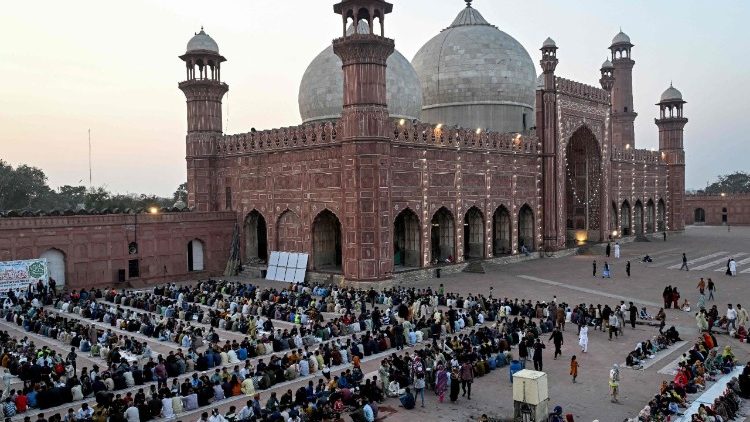 Fastenbrechen in Lahore am Sonntag