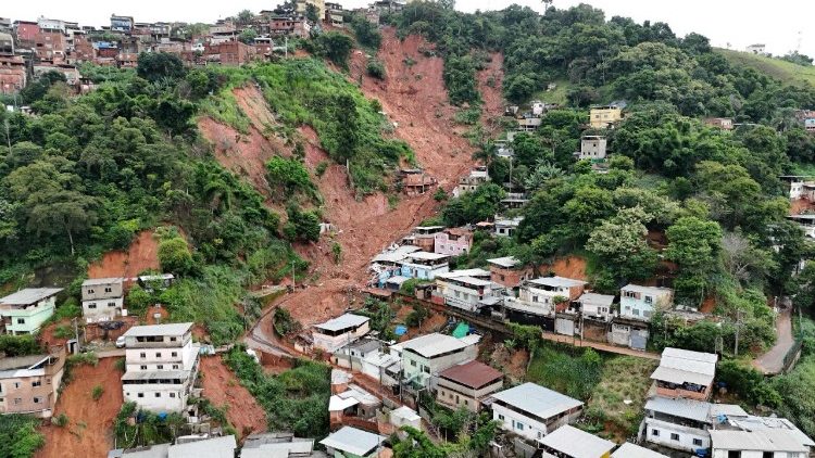 Chuvas fortes causaram vários mortos em Juiz de Fora