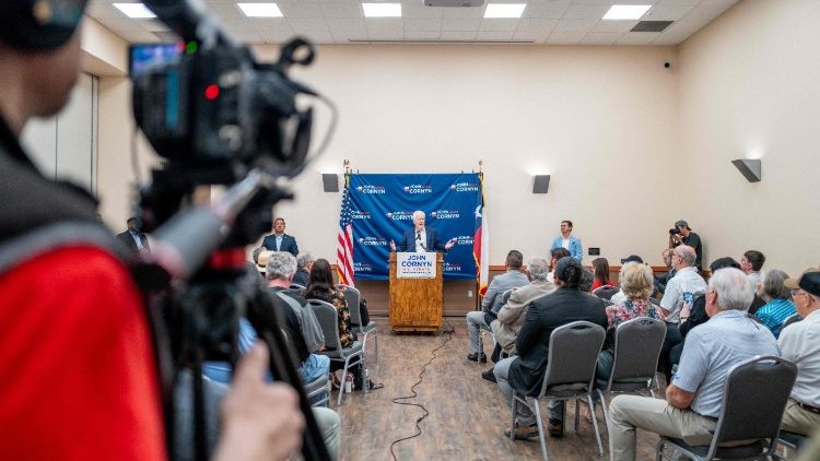 ವ್ಯಾಟಿಕನ್‌ನಲ್ಲಿ ನಡೆದ ಸಮ್ಮೇಳನ