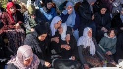 El funeral de los dos hermanos asesinados en Qaryut (Zain Jaafar/Afp)