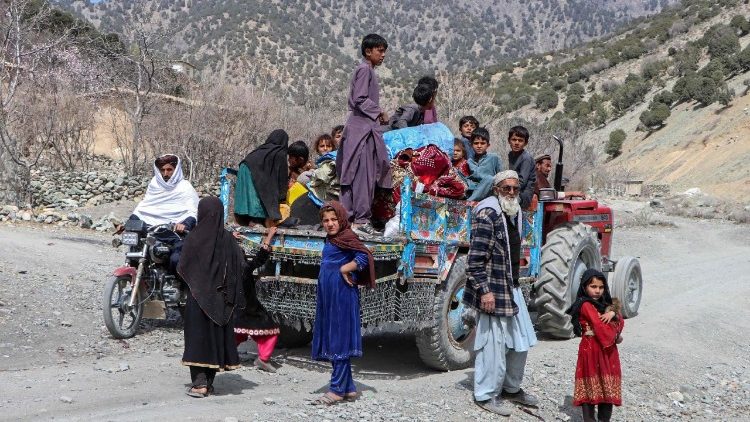 TOPSHOT-AFGHANISTAN-PAKISTAN-CONFLICT