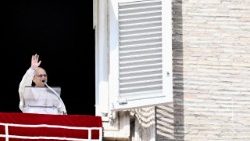 البابا: يسوع هو جواب الله على عطشنا!