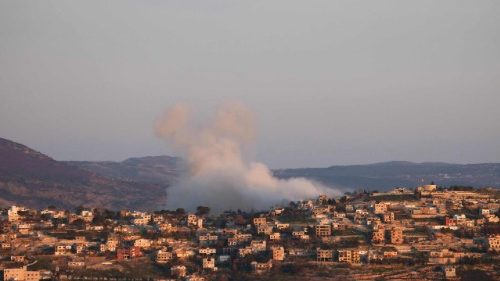Padre Toni Elias: "In Libano circondati dalla guerra, restiamo nelle nostre case"