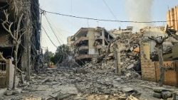 பெய்ரூட்டில் போர் பாதிப்புகள் 