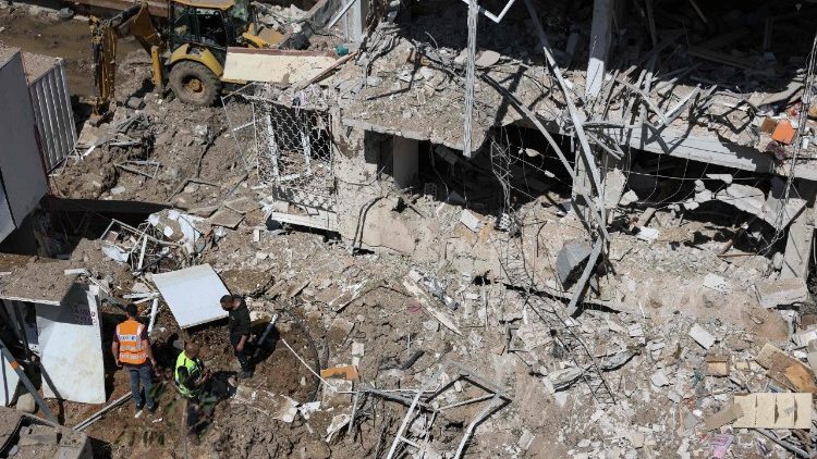 യുദ്ധമുഖത്തുനിന്നുള്ള കാഴ്ച്ച 