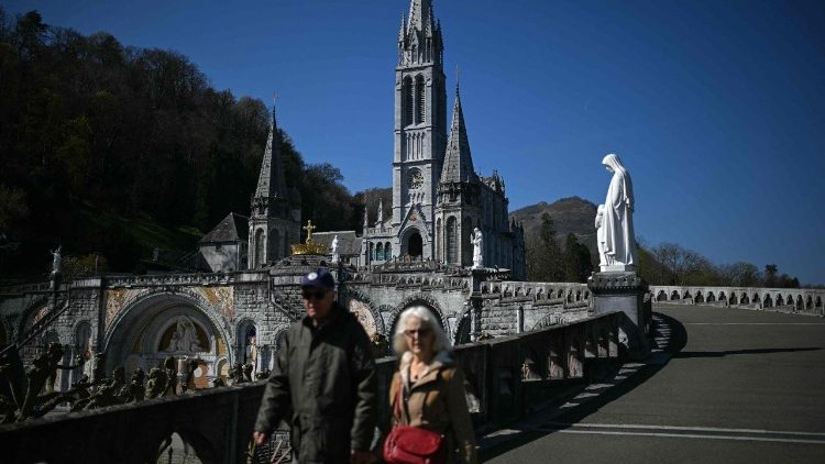 Lourdes-ban gyűltek össze a francia püspökök tavaszi plenáris ülésükre