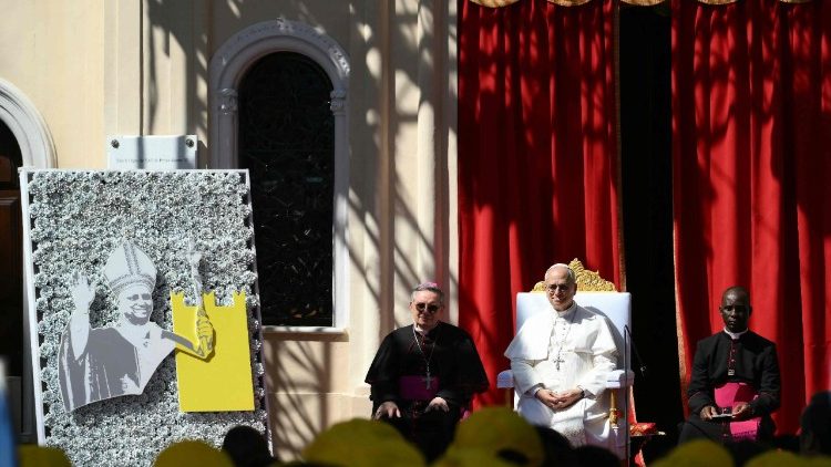 Լեւոն ԺԴ. Մոնաքոյի մէջ