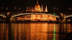 Il palazzo del Parlamento ungherese, simbolo iconico della capitale Budapest