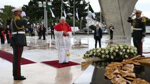 VATICAN-RELIGION-POPE-DIPLOMACY-ALGERIA