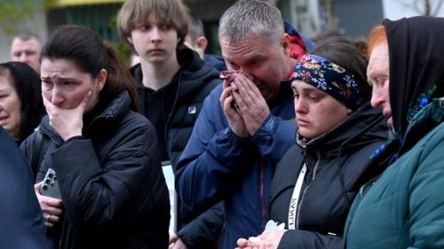 El Papa: Que callen las armas en Ucrania, alivio por la tregua en el L&iacute;bano