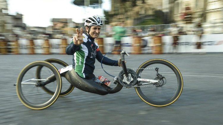 Alessandro Zanardi, ehemaliger Formel-1-Pilot und italienischer Paralympics-Sieger im Handbike