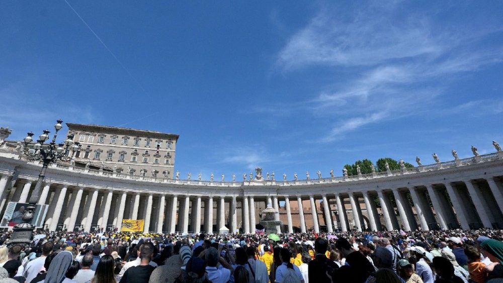 VATICAN-RELIGION-POPE-ANGELUS