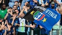 Ni katika muktadha wa Inter Milan kubeba ubingwa wa 21 wa “Serie A” nchini Italia baada ya kuwachapa Parma bao 2-0 na hivyo kutwaa Ubingwa wa Italia kwa mwaka 2025-2026 "Serie A"